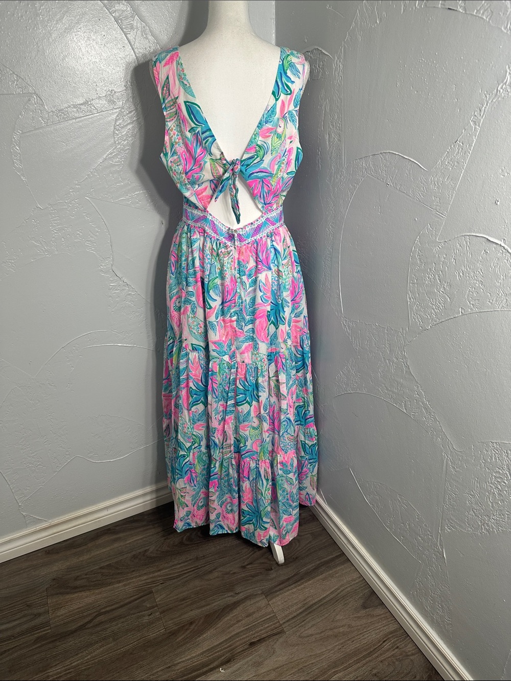 Lilly Pulitzer Tropical Floral Maxi Dress Pink Green Sleeveless Resort. - Picture 4 of 12